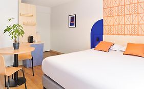 Adagio Access Rennes Centre Apartahotel